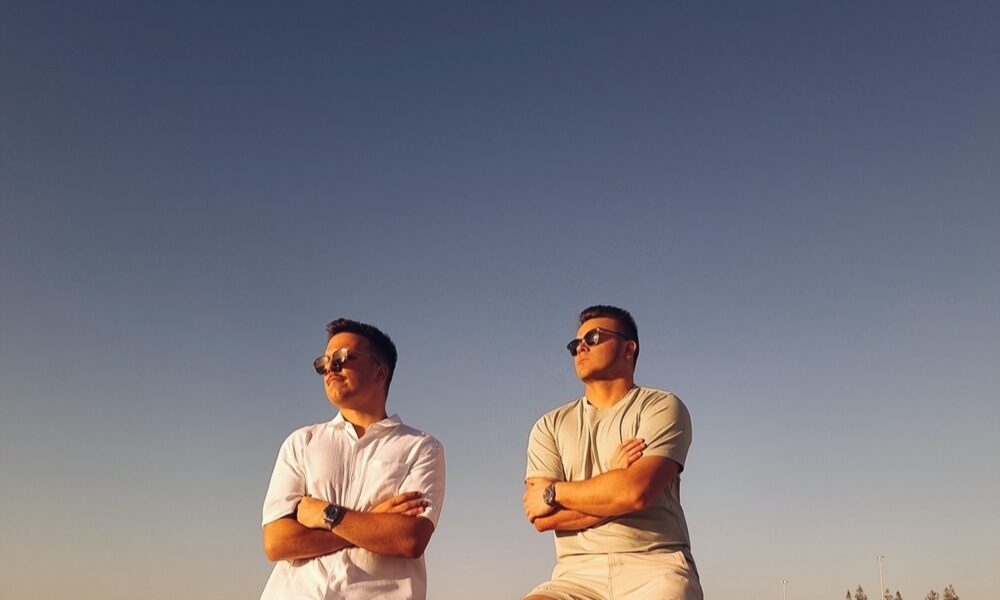 MOMENTO – THE SOUND OF SUNSET